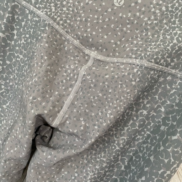 Lululemon Align HR pant 28” - Picture 8 of 8